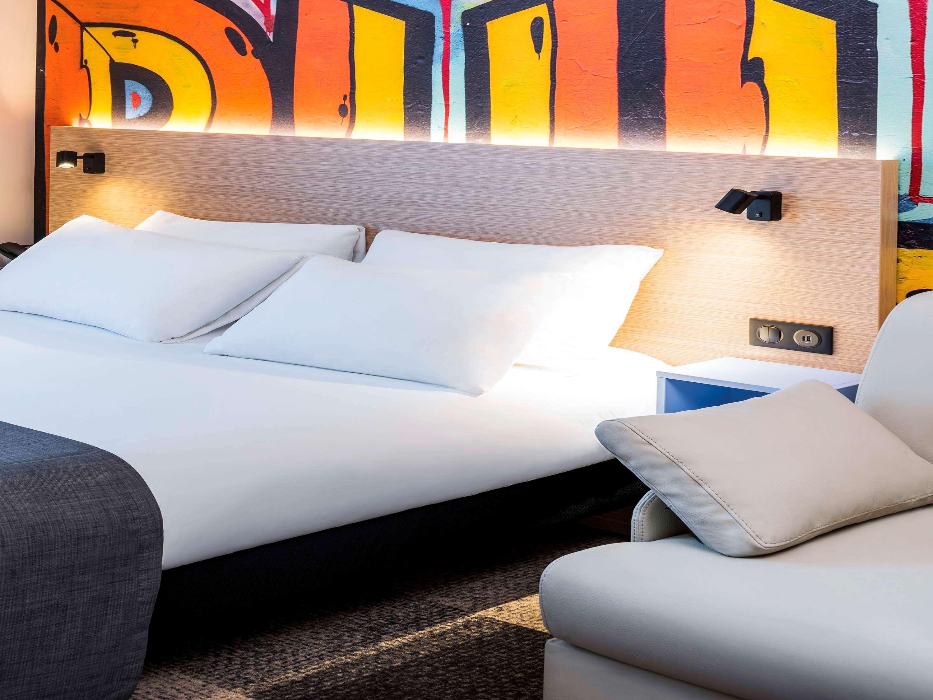 Ibis Styles Clamart Gare Grand Paris Exterior foto